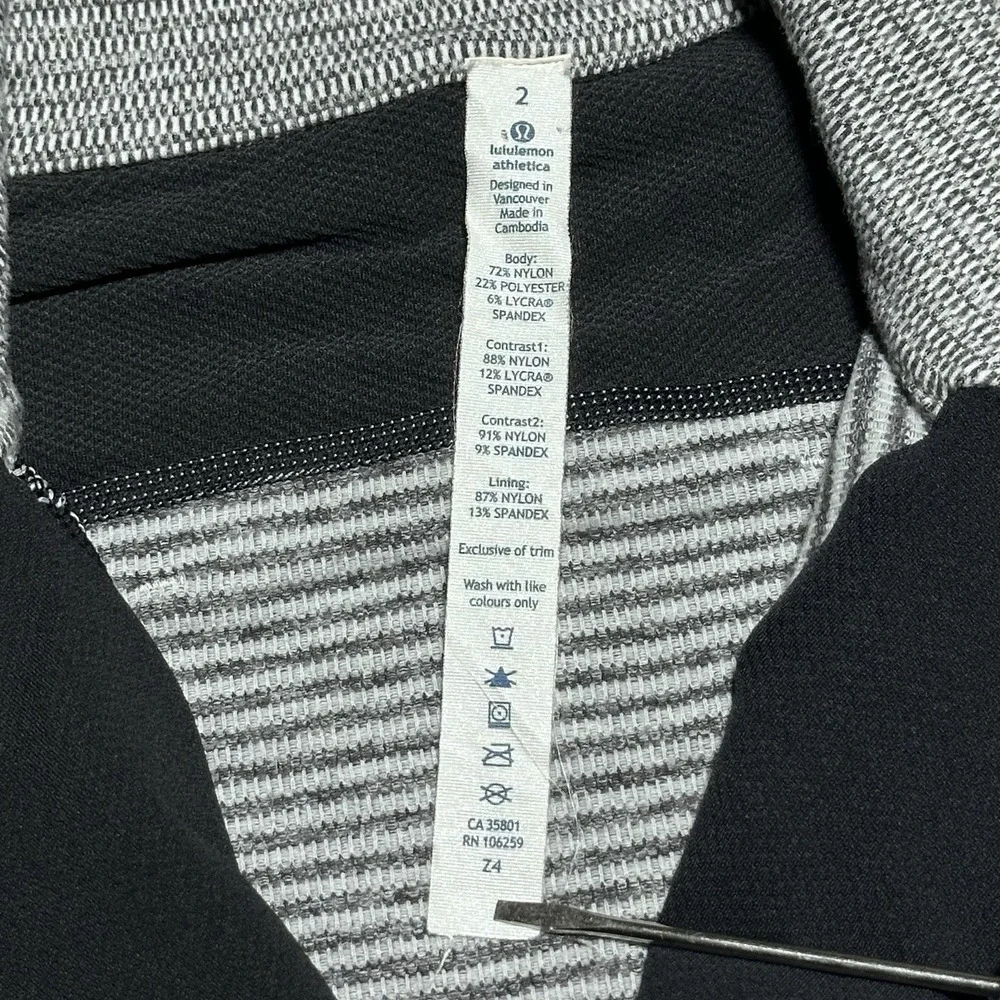 Lululemon Base‎ Runner 1/2 Zip Size 2 Performance Rulu Fabric Mini Check Heather